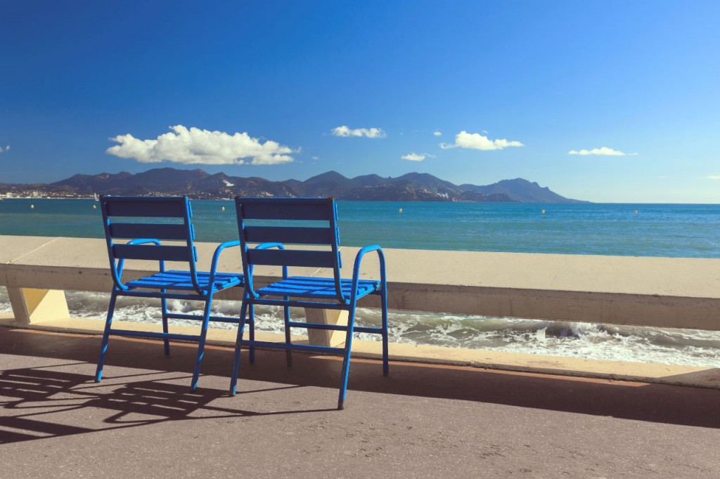 Rien de mieux pour bronzer que la plage, et vos accessoires.